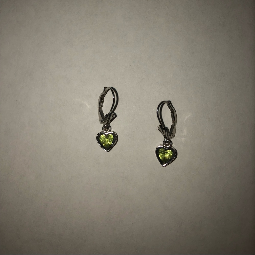 New! Peridot 14K white gold heart drop earrings